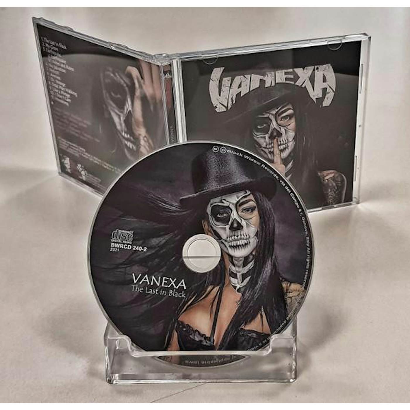 Vanexa LAST IN BLACK CD