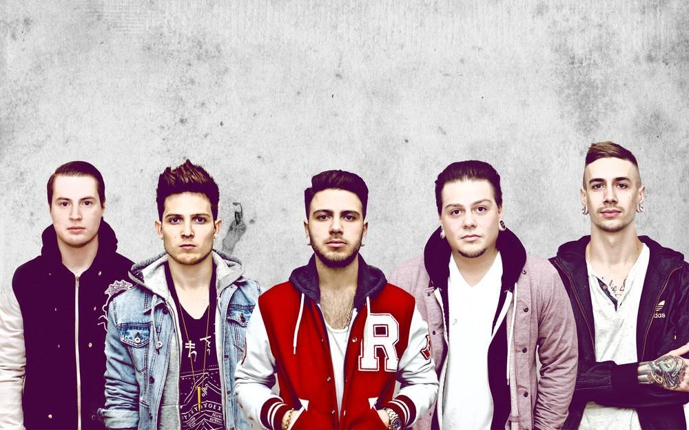 Шрифт destroy. Abandon is. Abandon is. Абандон крауч. Abandon is.