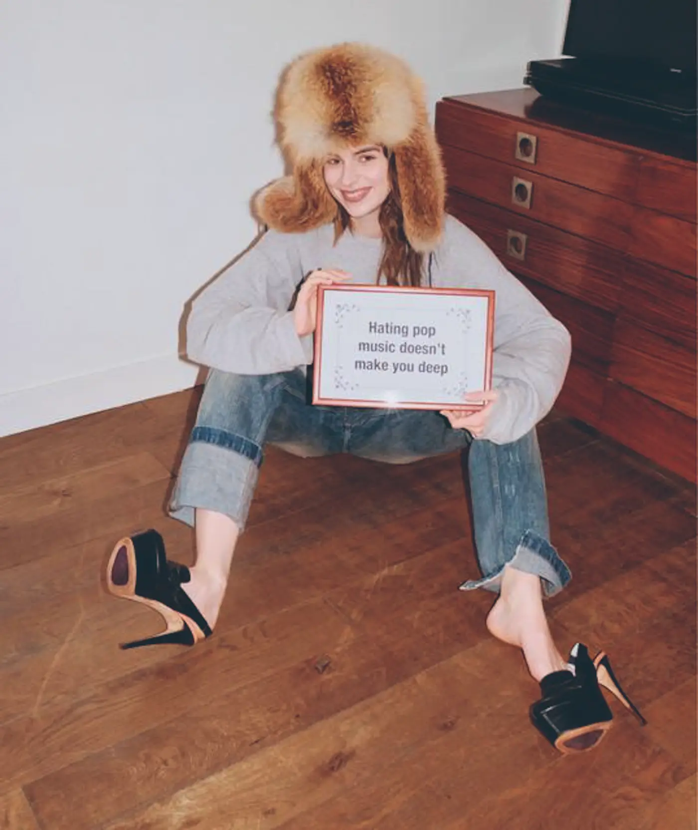 Adèle Castillon Store: Official Merch & Vinyl