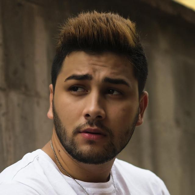 Ахмед шад фото. Ахмед чад. Риз ахмед фото. Ahmed shad 2022. Ахмед аяджа 1993.