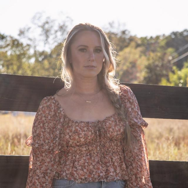 Royale Lynn Store: Official Merch & Vinyl