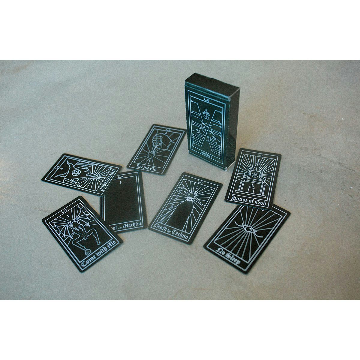 I_o Tarot Cards