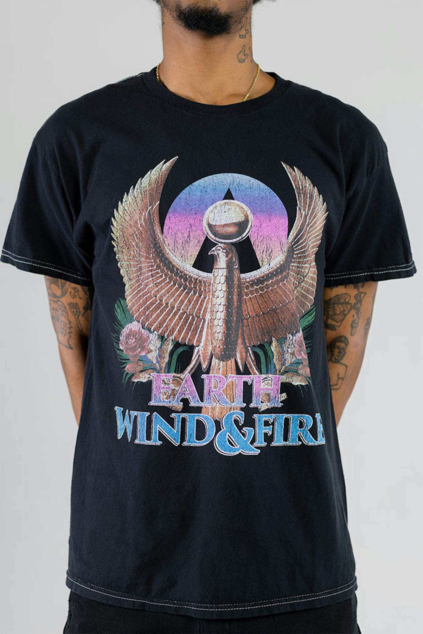 Stræde En trofast Downtown Earth, Wind & Fire Logo T-Shirt
