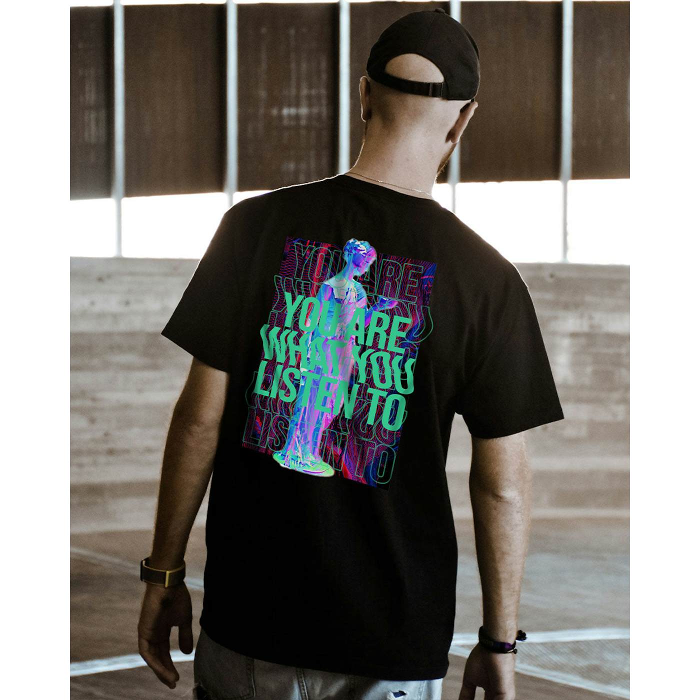 Rave Clothing You are what you listen to T-Shirt in schwarz