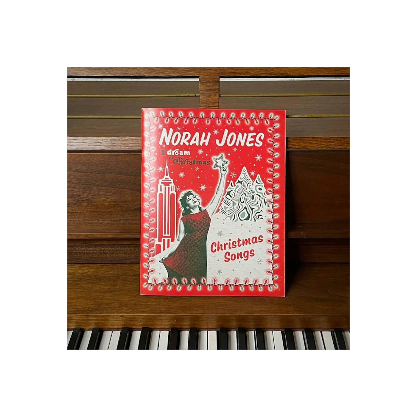 Norah Jones I Dream Of Christmas Carol Book